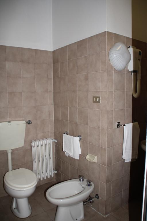 קזלקיו די רנו Nuovo Hotel San Martino Snc חדר תמונה